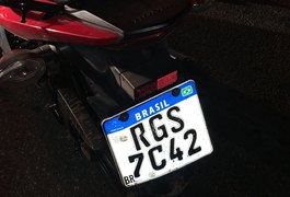 Assaltante em moto roubada percorre cinco bairros de Arapiraca ao fugir da polícia e acaba preso