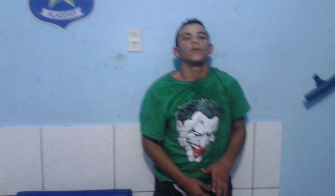 PM prende jovem em flagrante com sete celulares roubados