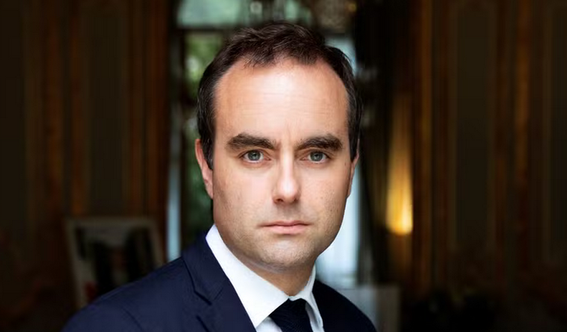 Primeiro-ministro da França, Sébastian Lecornu, renuncia após menos de um mês no cargo