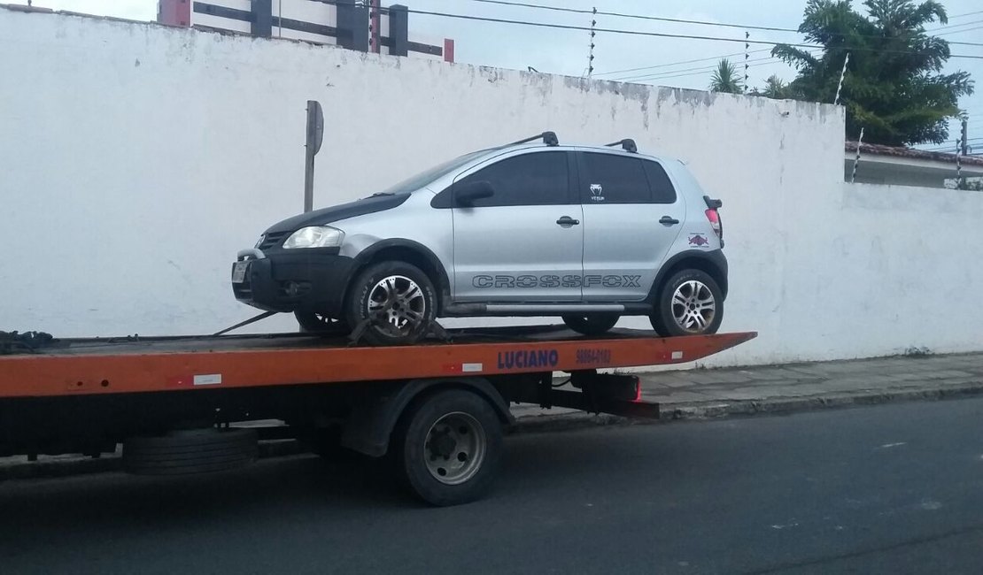 Operação do BPTran e SMTT recolhe 15 veículos e flagra 8 condutores inabilitados em Maceió