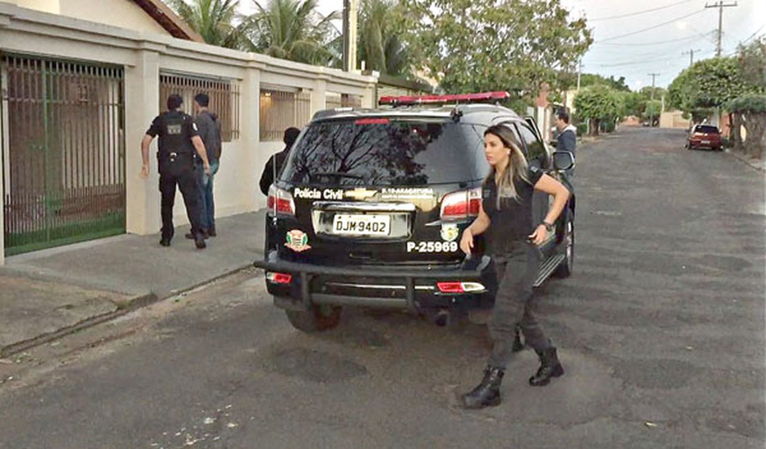 Operação contra pornografia infantil resulta na prisão de 64 pessoas