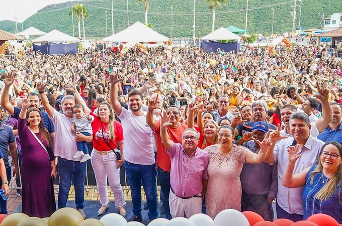 Traipu 132 anos: Grande Festa das Mães leva multidão à Praça Beira Rio e encerra programação de Emancipação Política da cidade