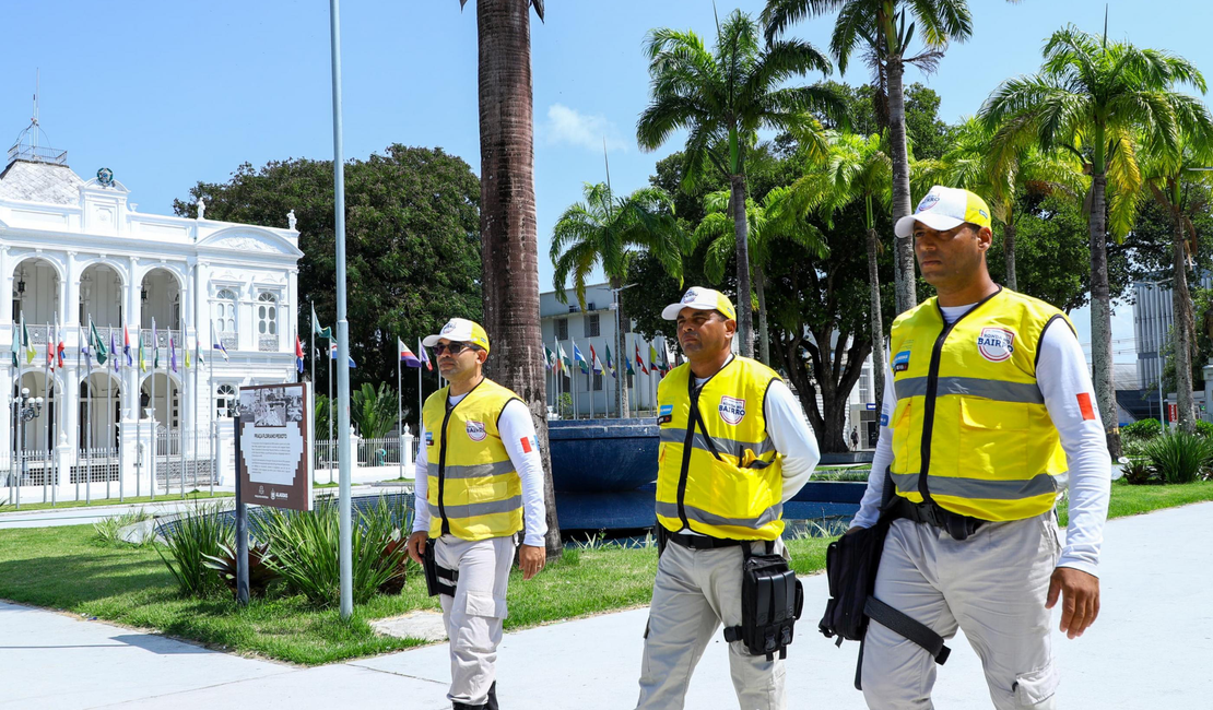 Ronda prende homem em situação de rua por ameaça com faca no Centro de Maceió