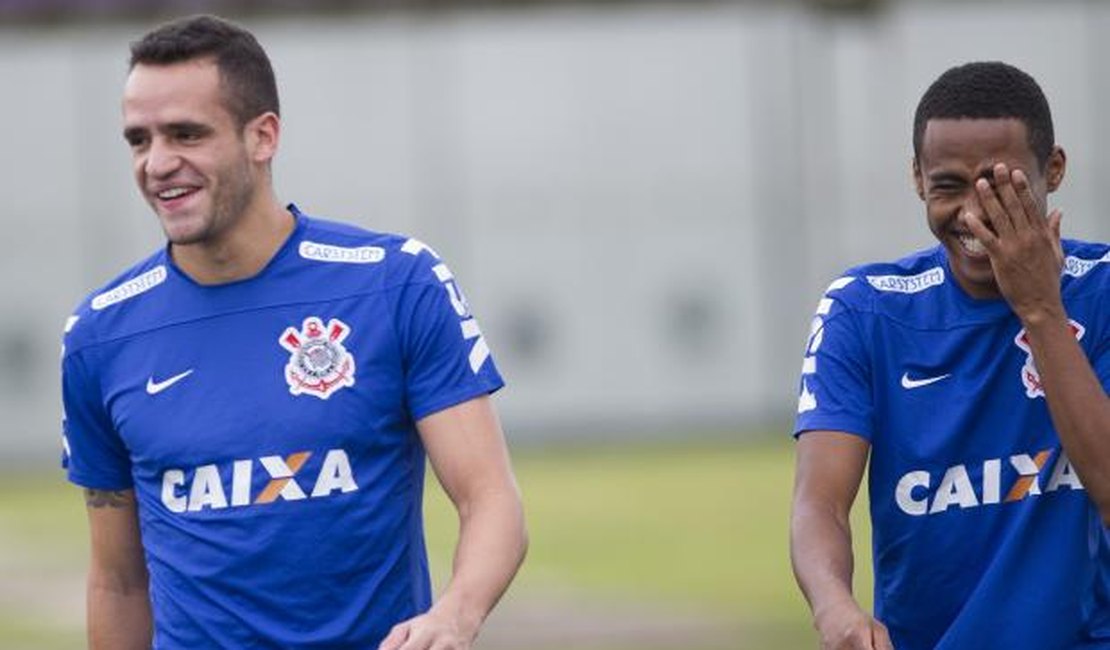 Renato Augusto julga ano do Timão bom e espera desfecho positivo