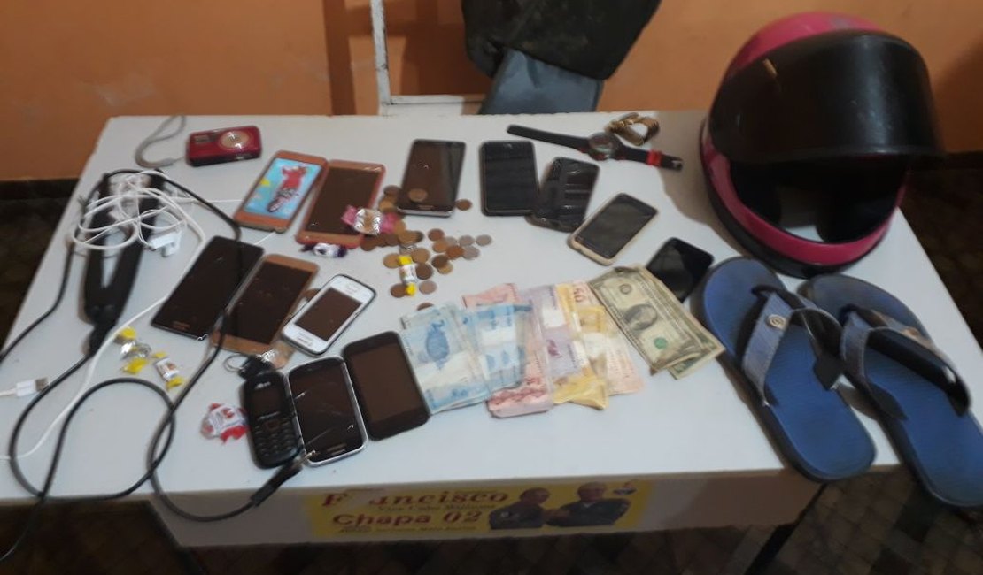 Polícia recupera 13 celulares roubados e suspeitos fogem em Lagoa da Canoa