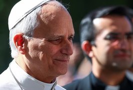 Papa Leão XIV é diagnosticado com câncer e tem parte do pulmão removido