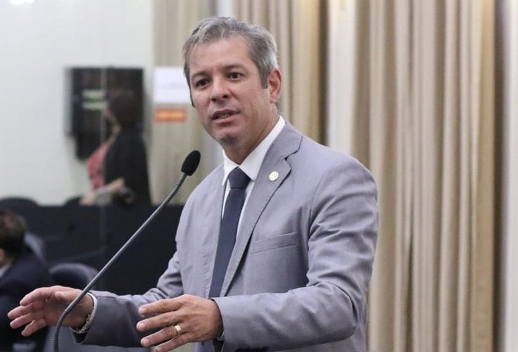 Deputado afirma que funcionamento de bares e restaurantes deve ser extendido mesmo durante a pandemia