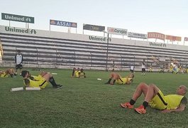 Treino puxado exige ainda mais resistência dos jogadores do ASA
