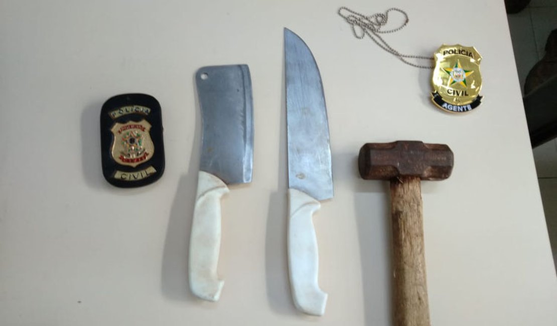 Armas utilizadas em homicídio de jovem de 14 anos são encontradas em açude