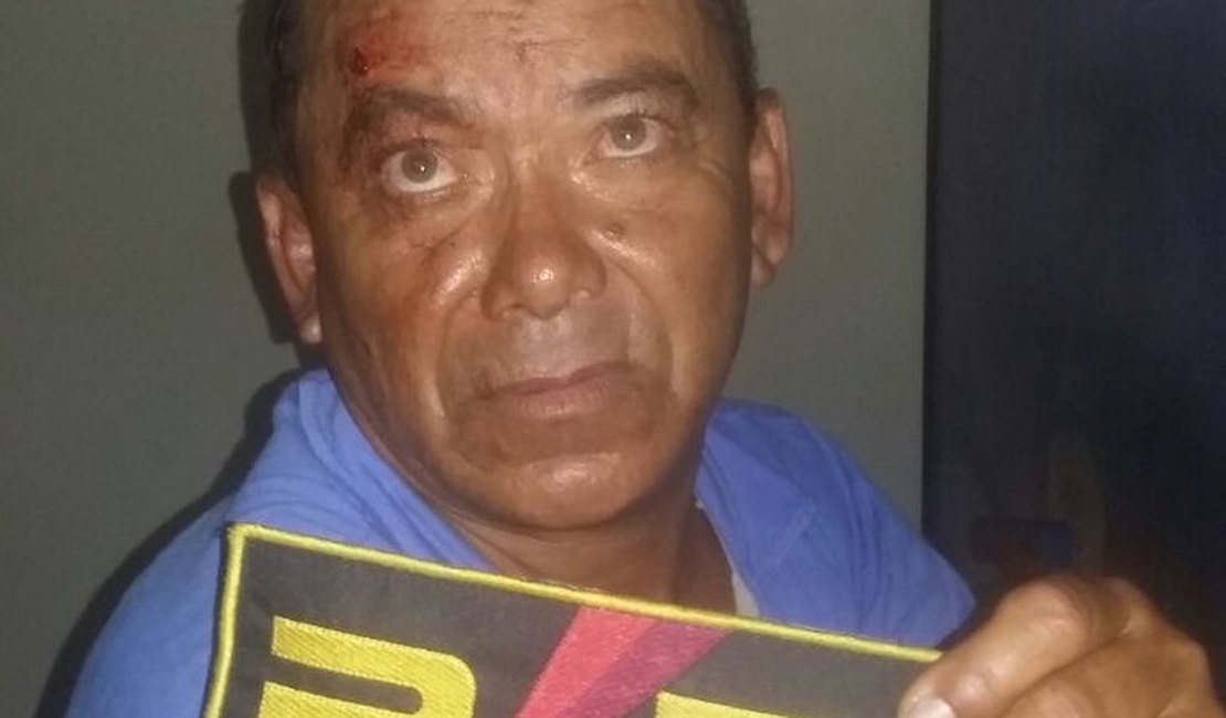 Homem é detido suspeito de agredir pai idoso no bairro Caititus, em Arapiraca