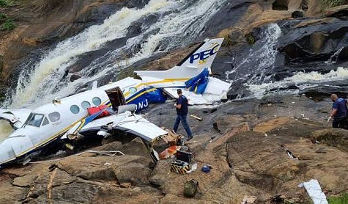 Policial diz ter visto vítima viva em tragédia com Marília Mendonça