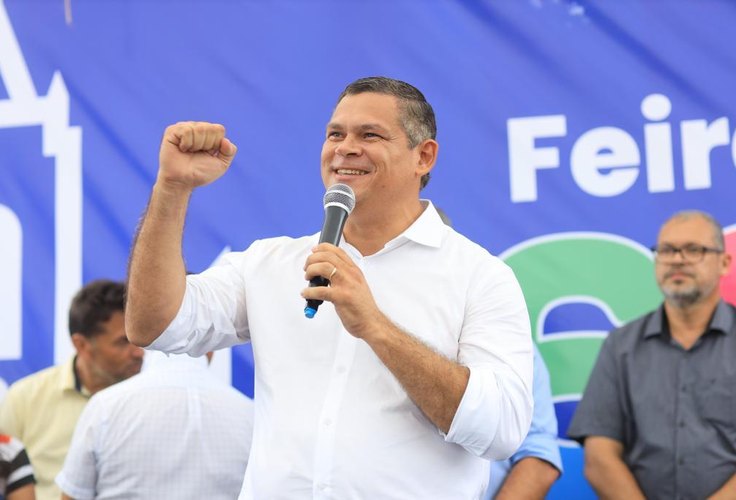 Flávio do Chico da Granja anuncia inicio de obra de calçamento no Povoado Taboquinha, em Feira Grande