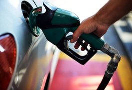 Preço da gasolina volta a subir e bate novo recorde no ano