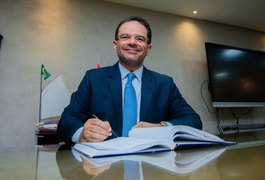 Governo de Alagoas transfere ponto facultativo do dia do Servidor para o dia 30