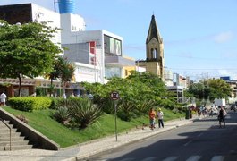 Ladrões arrombam teto de loja e cometem furto no Centro de Arapiraca