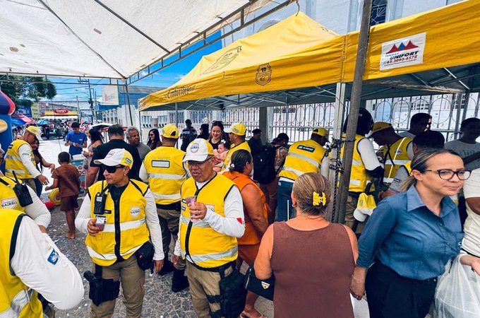 Em integração com a comunidade, Ronda no Bairro promove festa para crianças no Centro de Arapiraca