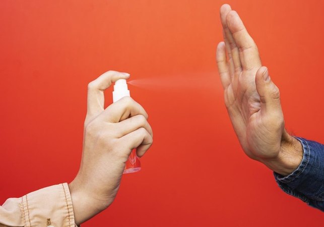 Mulheres podem comprar e usar spray de pimenta para defesa pessoal a partir de hoje