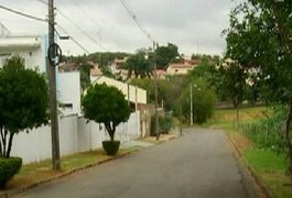 Em surto, juiz federal mata cachorro com seis tiros e ameaça funcionários