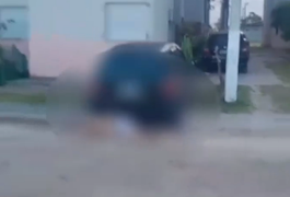 VÍDEO: Acusado de homicídio tenta fugir ao pular do 4º andar durante prisão em Maceió