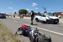 VÍDEO. Professor morre ao fazer conversão irregular e colidir em carro, na AL-220