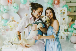 Whindersson Nunes e Maria Deggan revelam sexo de bebê e anunciam noivado