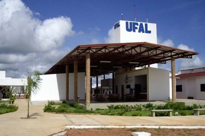 Ufal emite mais de 8 mil diplomas digitais e é a 7ª do país a adotar essa prática
