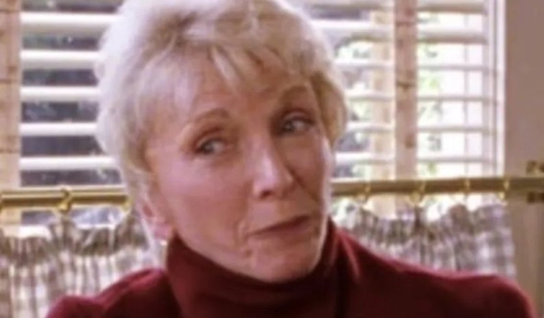 Atriz Elizabeth Franz, vencedora do Prêmio Tony, morre aos 84 anos