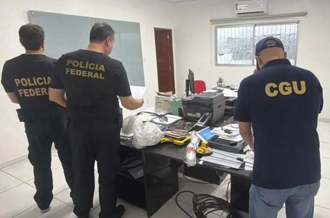 Operação da PF afasta servidores por suspeita de corrupção em obras de Murici
