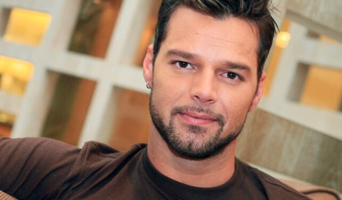 Ricky Martin é acusado de violência doméstica em Porto Rico, diz site