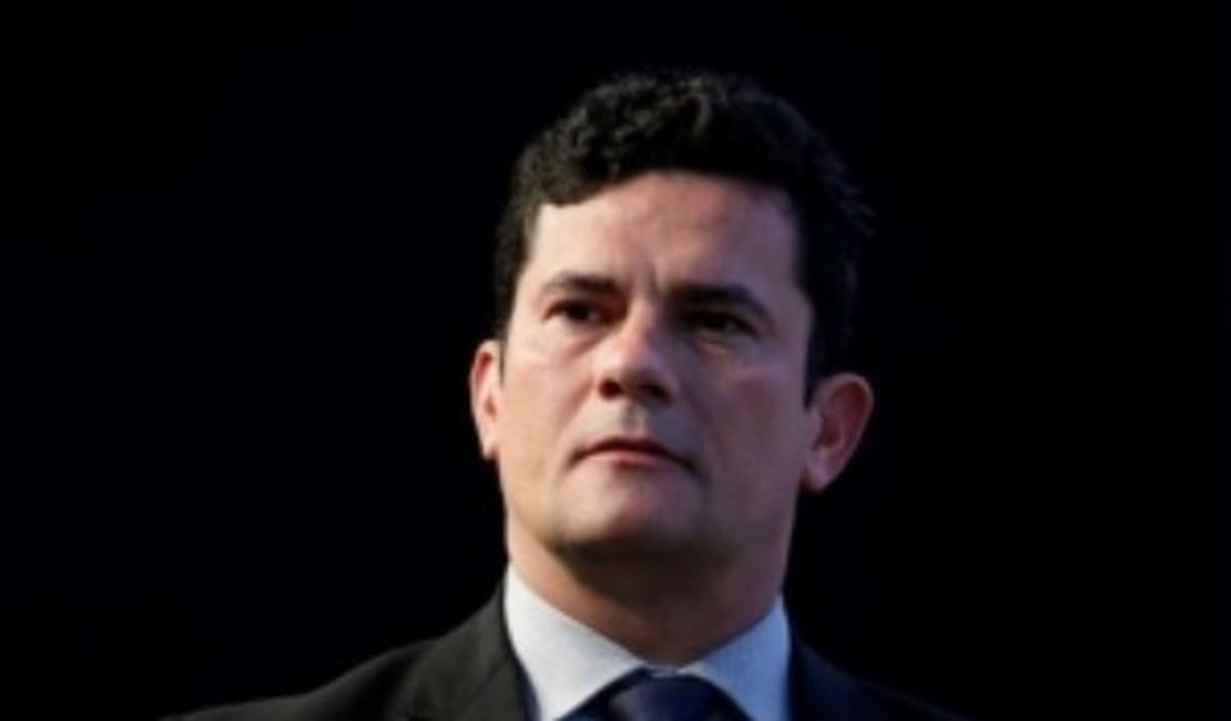 Sérgio Moro é exonerado do TRF-4 para assumir Ministério da Justiça