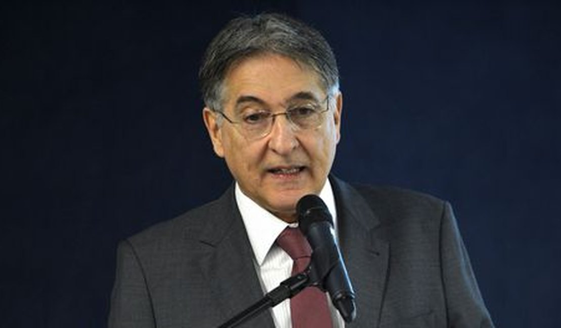 Supremo decide que Pimentel pode ser processado sem aval da Assembleia de Minas