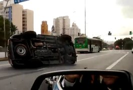 Vídeo mostra acidente com viatura da Rota em São Paulo
