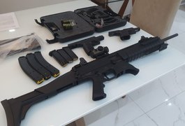 Operação contra grupo que fraudava documentos para obtenção de registros de arma de fogo cumpre 43 mandados em AL e outros estados