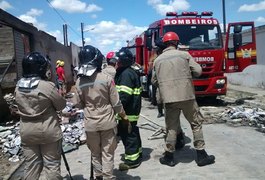 Novo foco de incêndio em estoque de loja deixa moradores apreensivos em Arapiraca