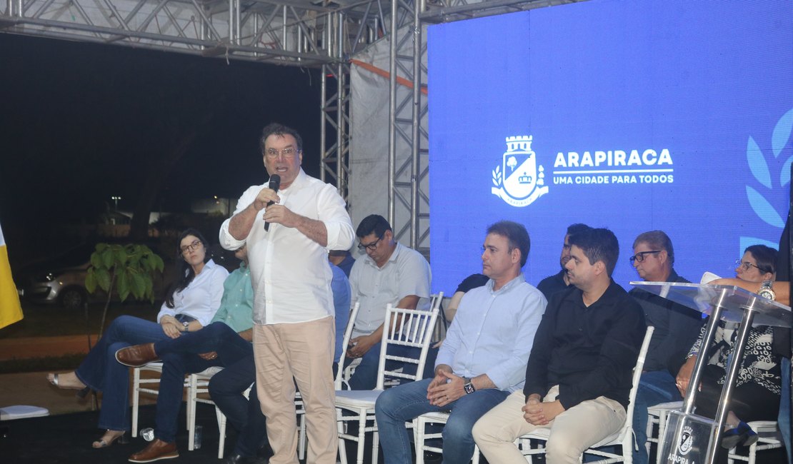 Prefeito Luciano entrega novo trecho da Ciclovia do Trabalhador, em Arapiraca