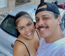 Ex-pastor deixa pregação e passa a vender conteúdo adulto com a parceira na internet