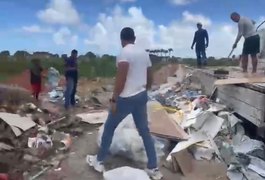 Vereador denuncia descarte irregular de resíduos por caminhão de construtora no Benedito Bentes