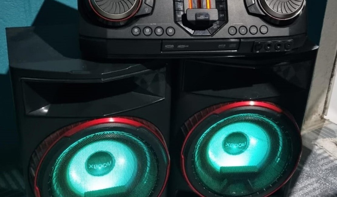 Operação policial apreende carro e aparelhos de som em Alagoas