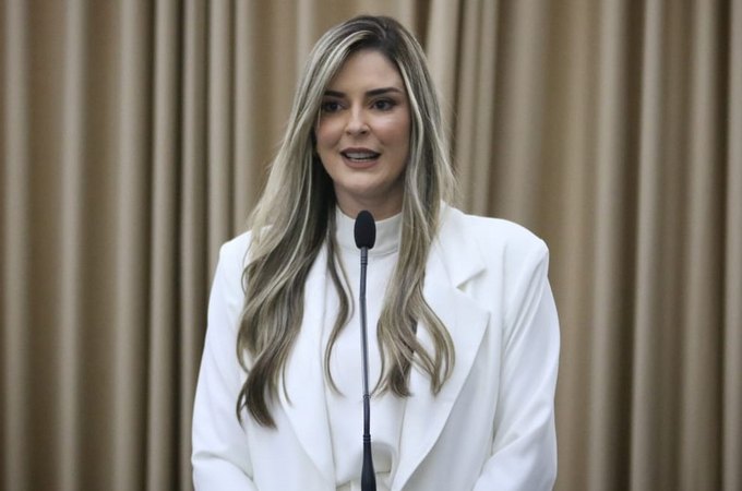 Sâmea Mascarenhas desiste de disputar Prefeitura e anuncia pré-candidatura a vereadora por Rio Largo