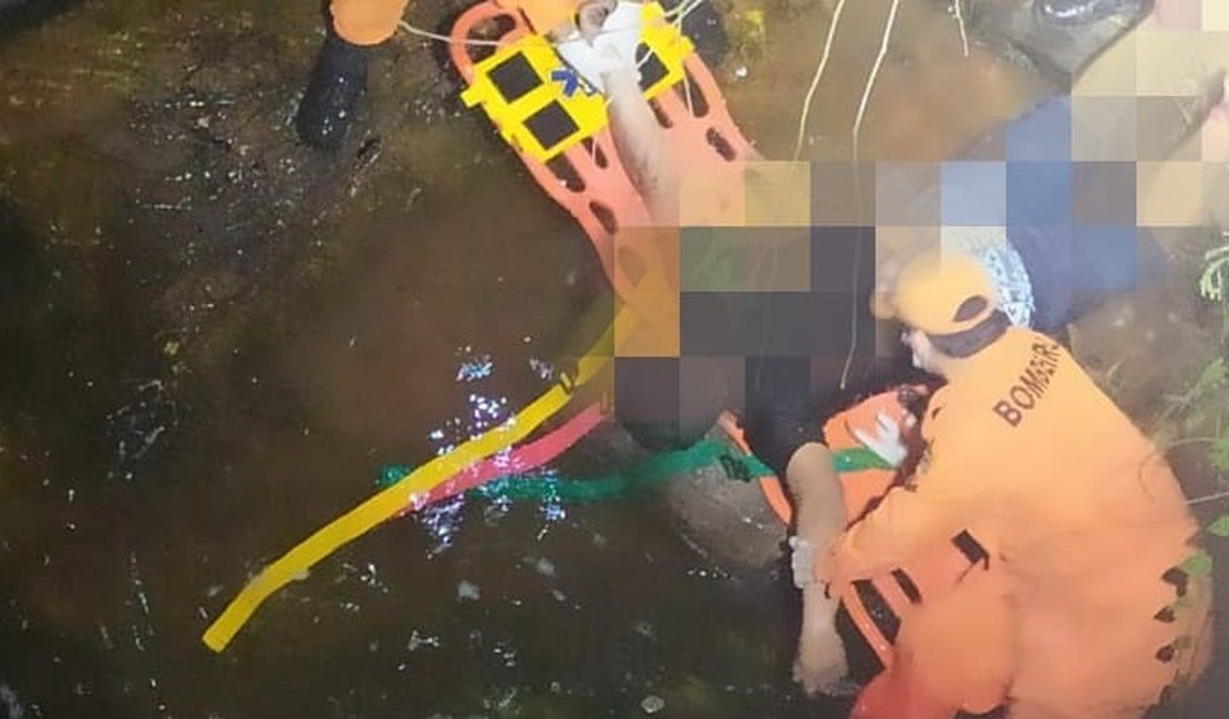 Jovem motociclista morre ao cair em rio na AL 110, em Arapiraca