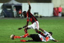 Eliminação evidencia cansaço do Fla, e pressão pelo hepta aumenta