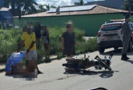 Queda de moto deixa homem ferido na Av. Pio XII, em Arapiraca