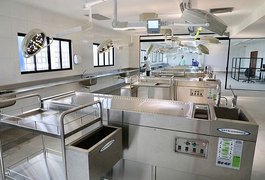 IML tenta identificar corpos de suspeitos mortos em confronto com PM, em Maceió