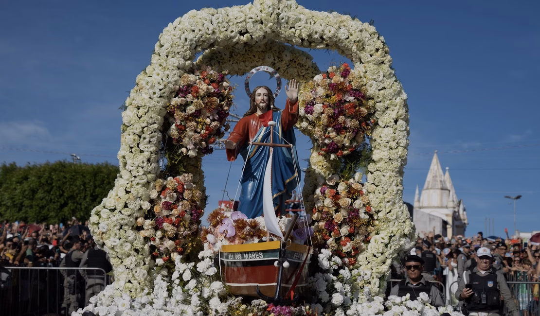 Prefeitura de Penedo transmite ao vivo a procissão terrestre, fluvial e a missa de encerramento do Bom Jesus 2026