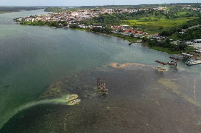 Ronaldo Lopes, Paulo Dantas e Renan Filho visitam obra da ponte Penedo-Neópolis