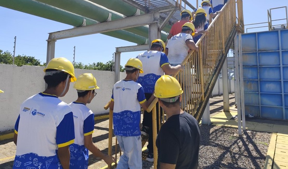 Estudantes de Arapiraca conhecem a Estação de Tratamento da Agreste Saneamento