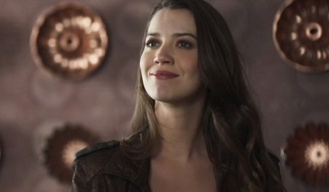 Nathalia Dill é retirada de voo e critica companhia aérea: “Transtorno gigantesco”