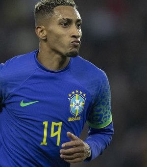 Fernando Diniz convoca Raphinha para seleção brasileira, após corte de Vini Jr