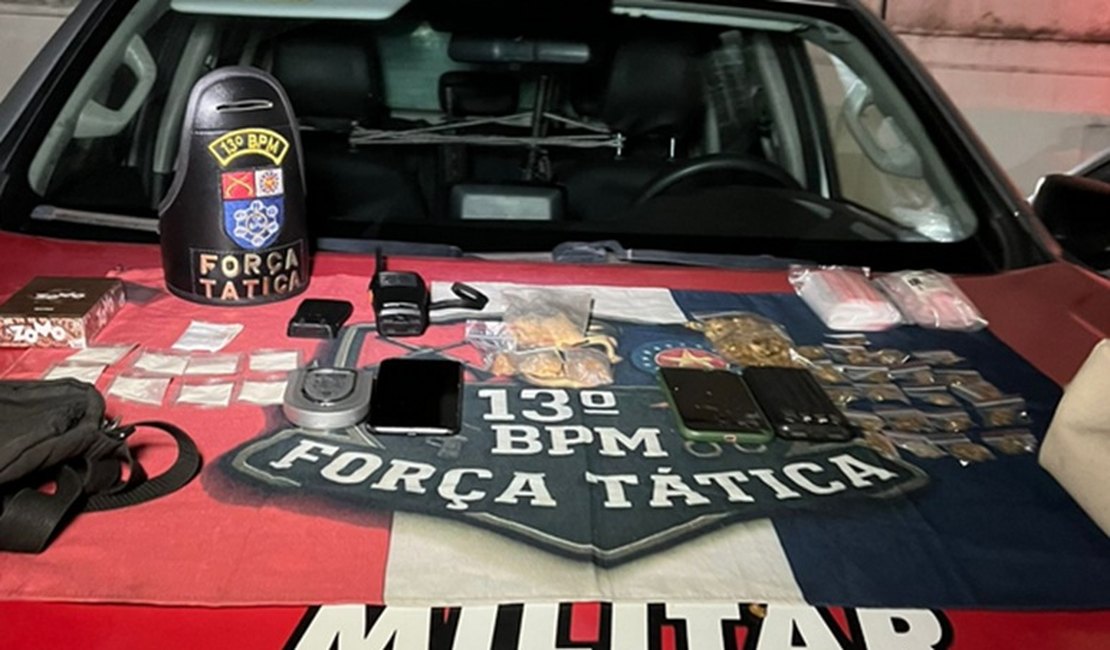 Força Tática do 13° BPM prende dois homens com maconha, cocaína e crack no Jacintinho
