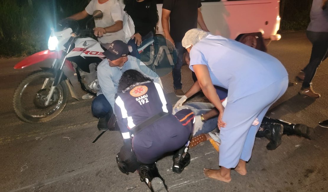 Colisão entre carro e moto deixa mulher ferida na AL-110, em Arapiraca